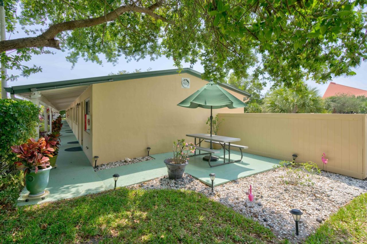 Tequesta Palms Inn Eksteriør bilde